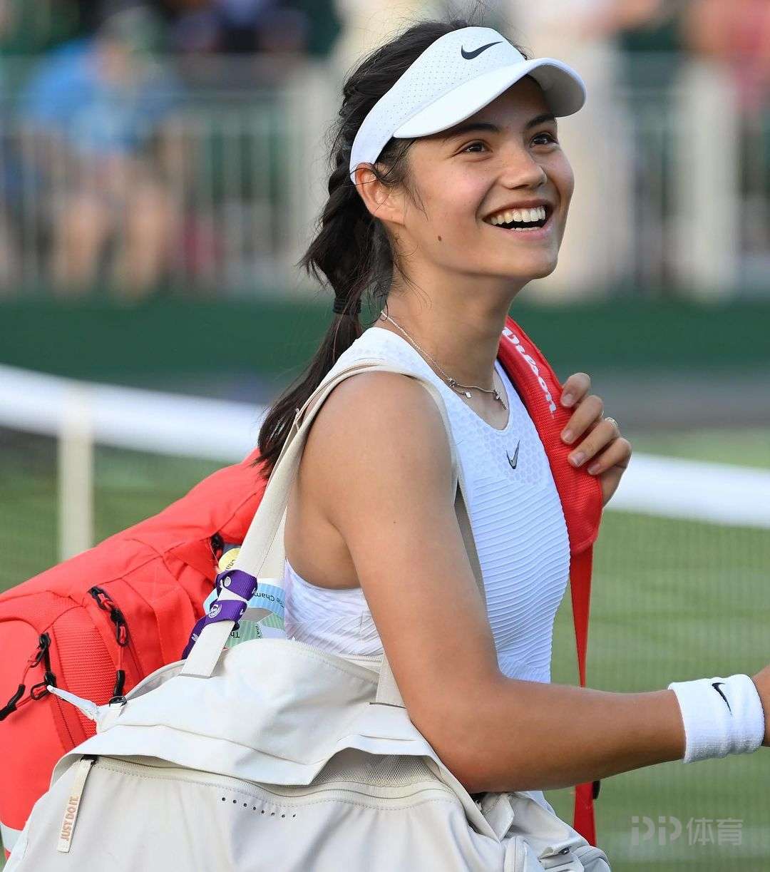 他们通过 他们通过