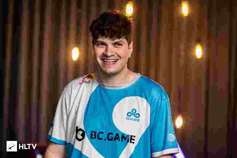 尔夫教练主 尔夫教练主