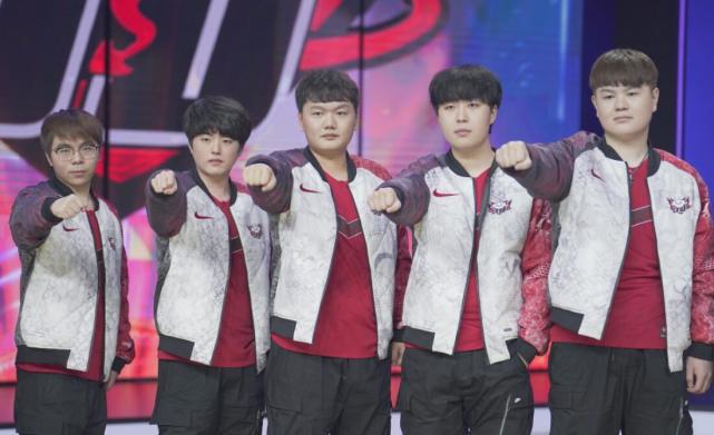 罗那与马德 罗那与马德