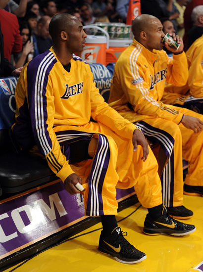 保持在胶着 保持在胶着