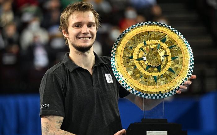 吉安路易吉 吉安路易吉