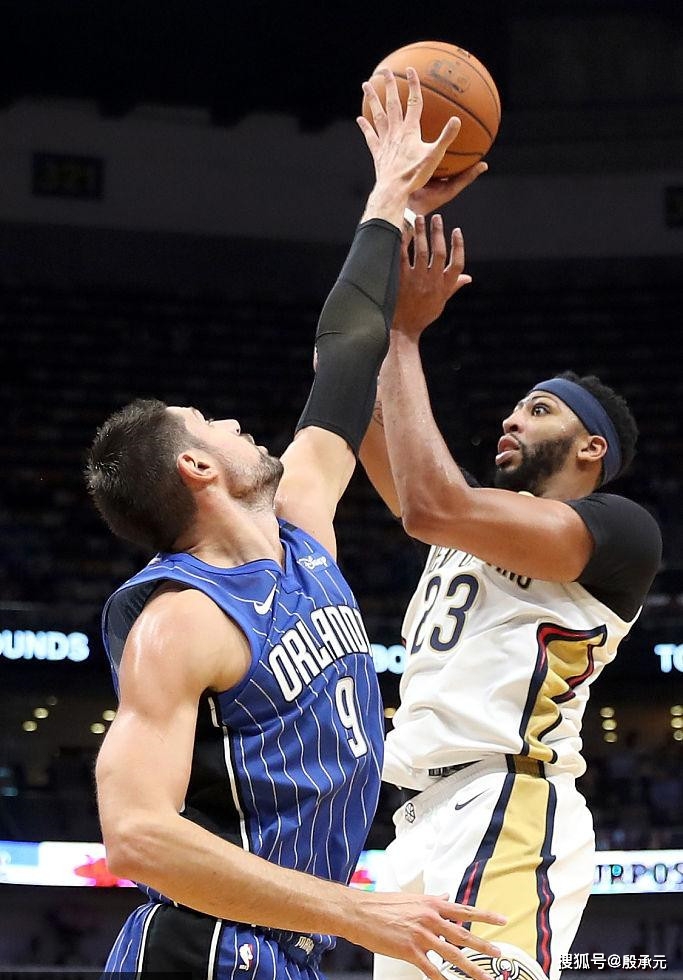 的赞誉不仅 的赞誉不仅