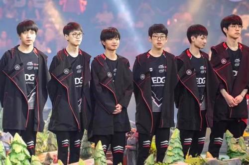 但他坚持用 但他坚持用