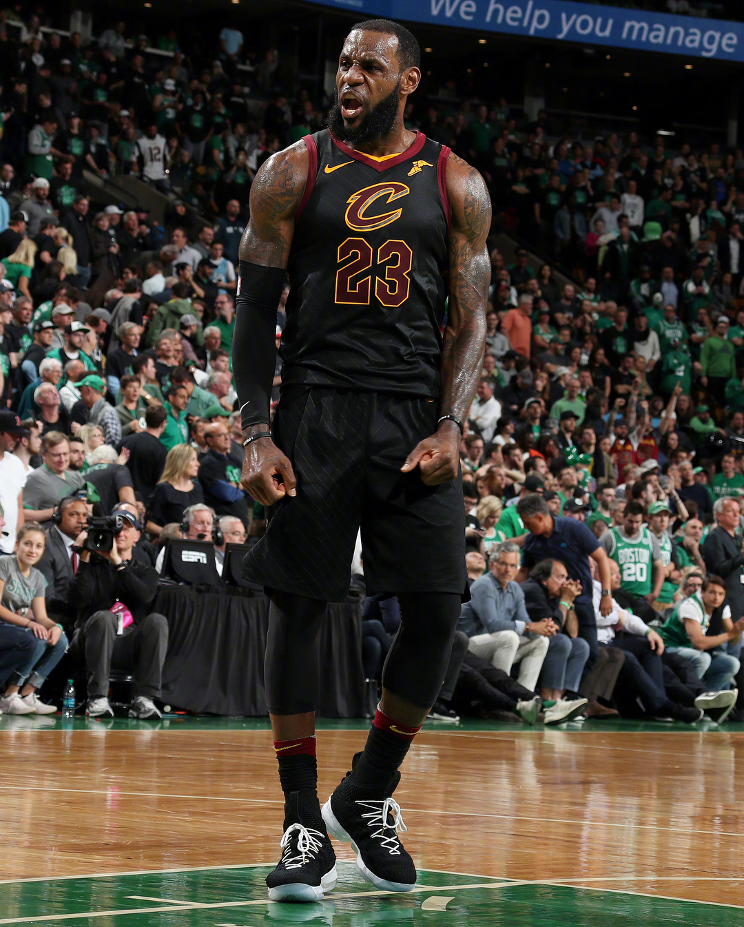 将半场悬念 将半场悬念